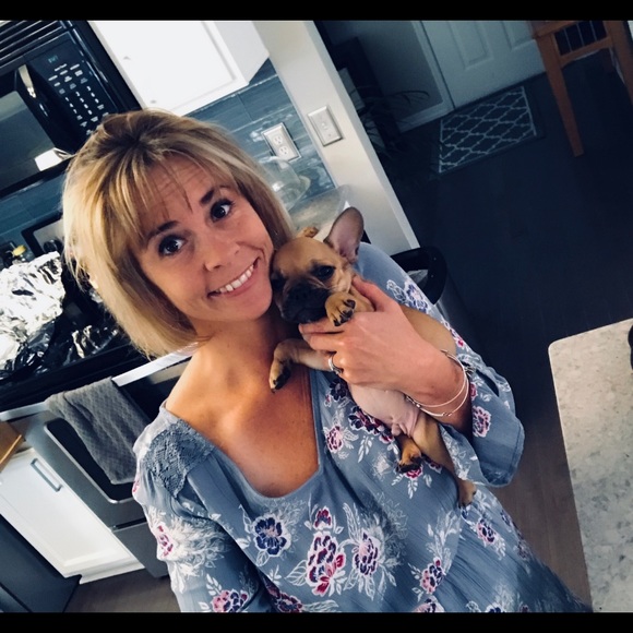 Meet your Posher, Audrey - Picture 1 of 1